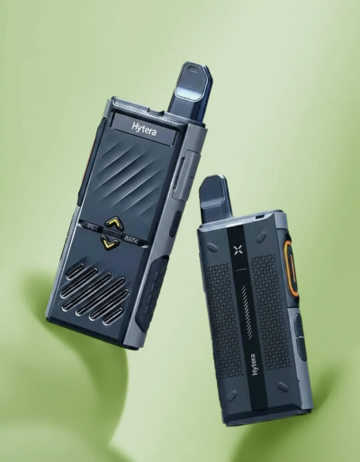 Постер рация Hytera P30 Lite